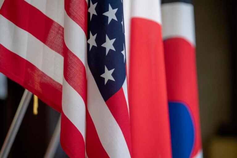 US signs collaboration agreements with Japan and South Korea for AI, chips and biotech